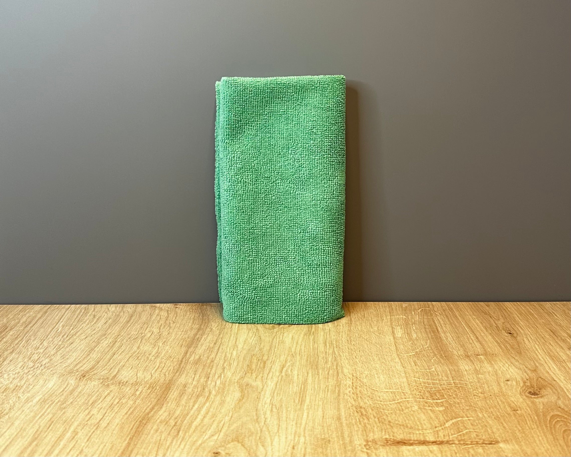 Edgeless 245 (reyður)