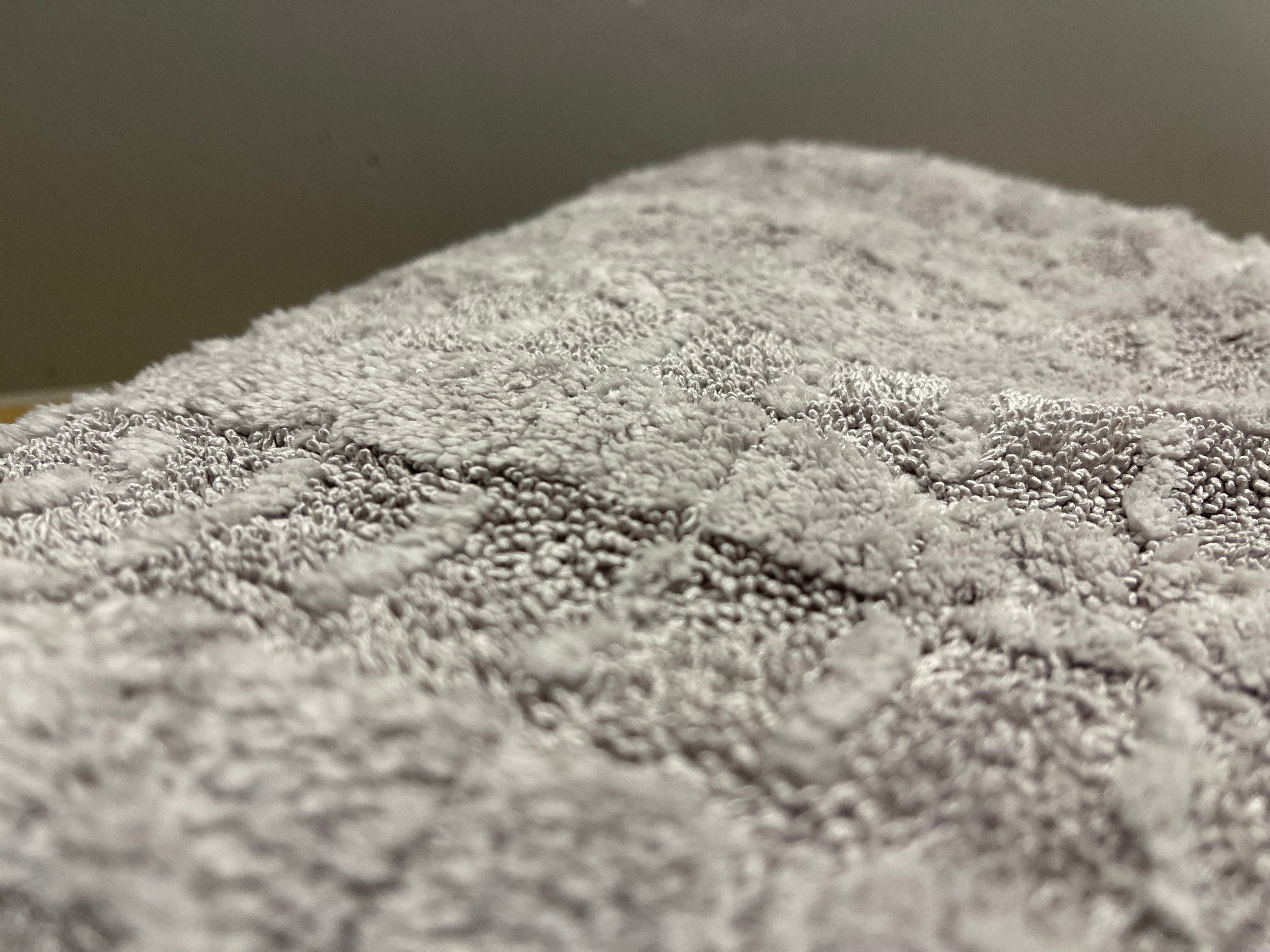 THE GAUNTLET DRYING TOWEL