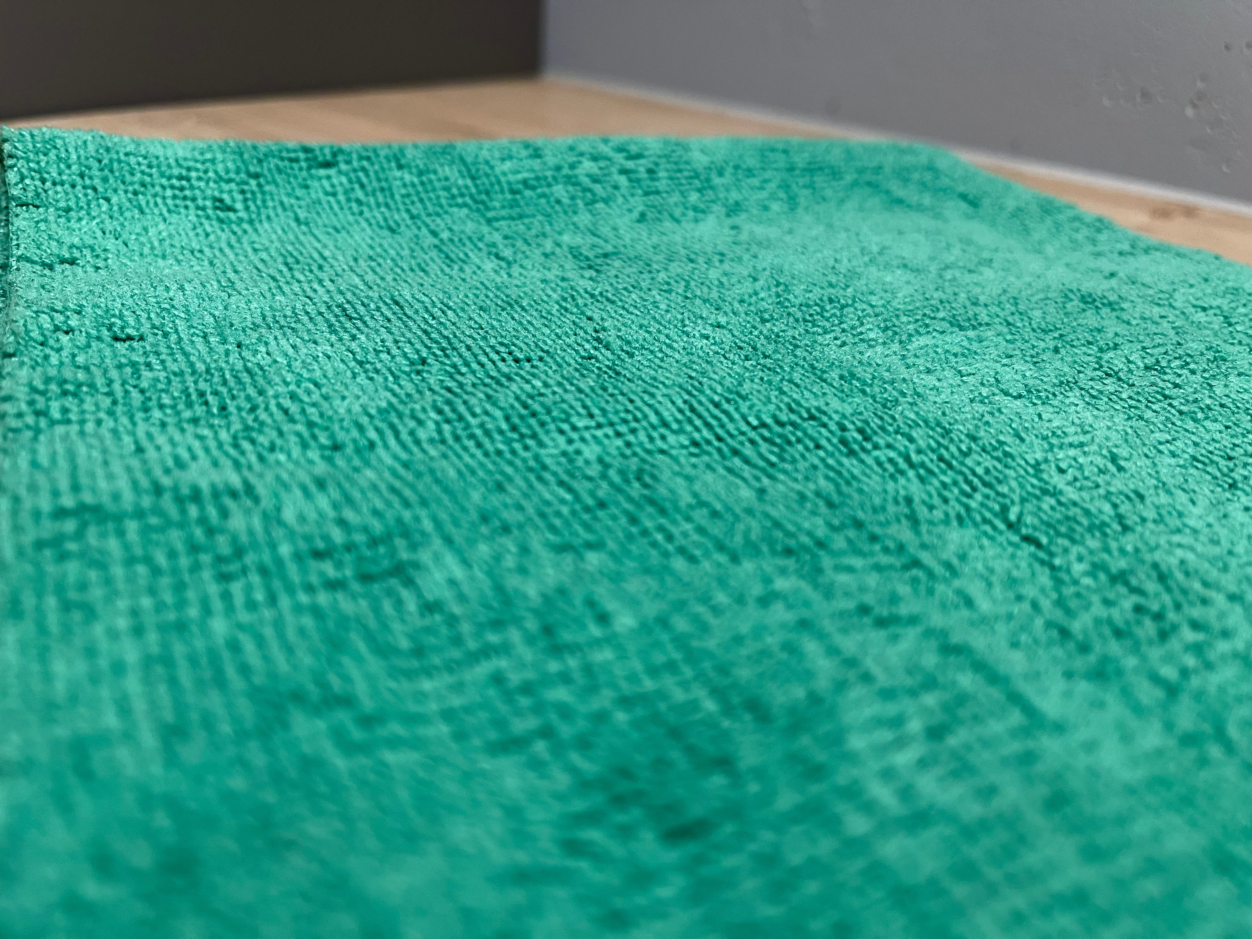 Edgeless 245 (reyður)