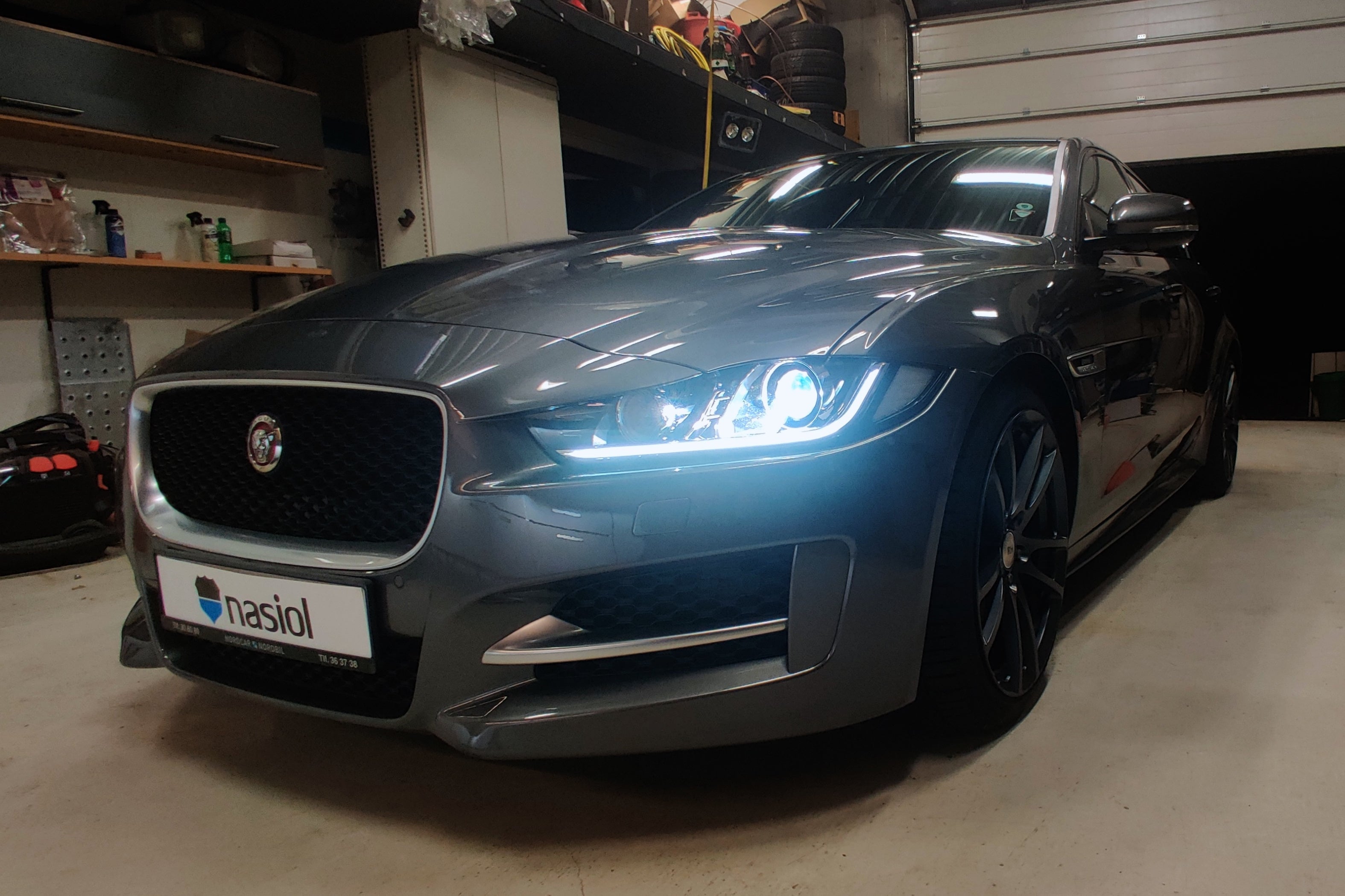 Jaguar XE