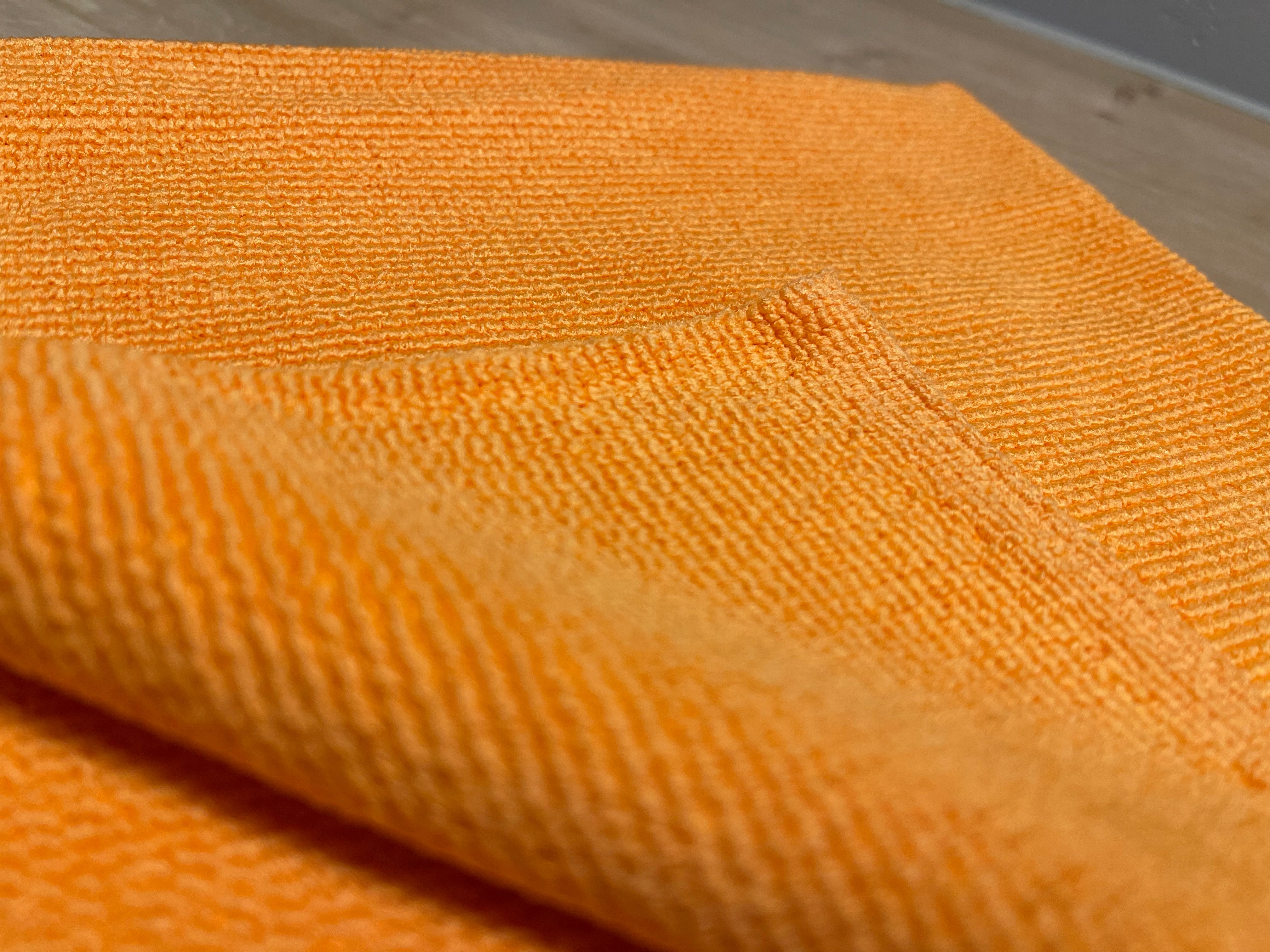 The Edgeless PEARL Microfiber Ceramic Coating Towel