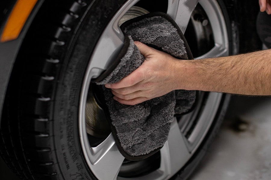 THE GAUNTLET DRYING TOWEL